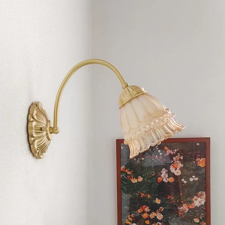 Gold Single Arm Wall Light For Bedroom Bella Glass Œöglass Ip20 Dimmable