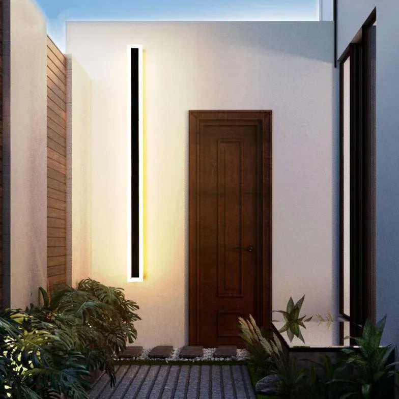 Black Outdoor Wall Light Linear Edge Metal & Acrylic Led