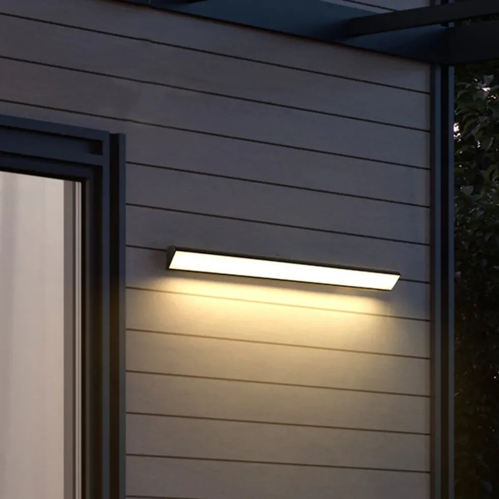 Outdoor Wall Light Edge Metal & Acrylic Led