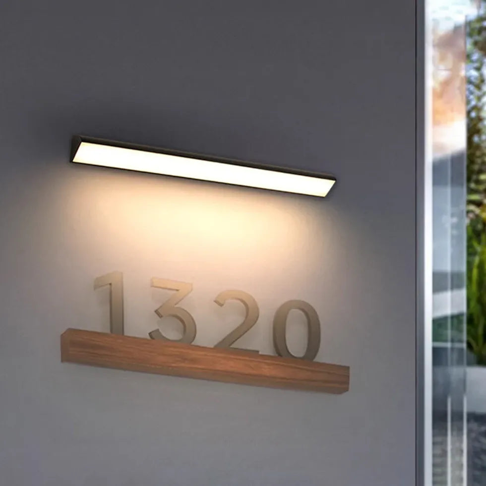 Outdoor Wall Light Edge Metal & Acrylic Led