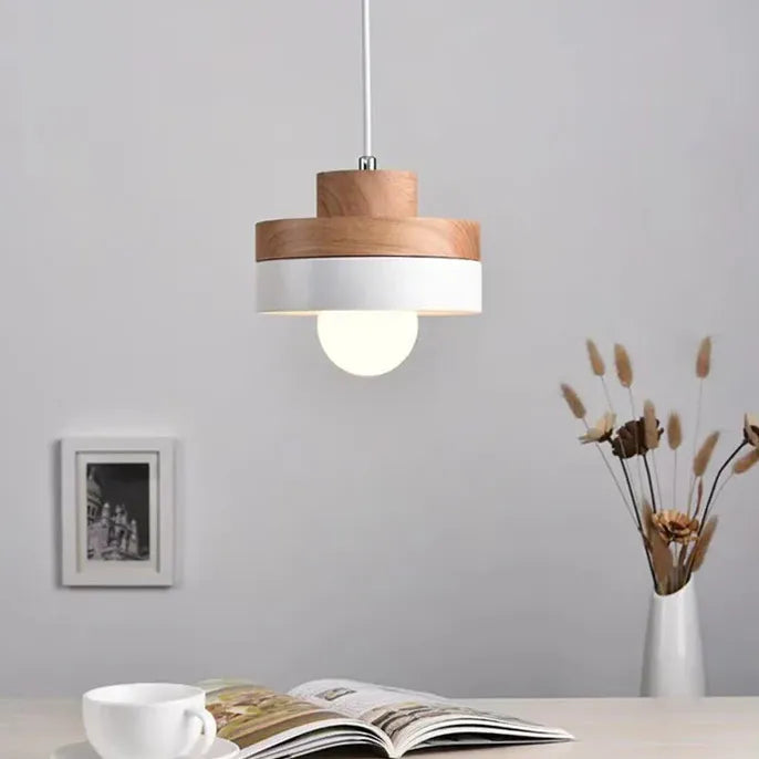 hängelampen esstisch holz nordisch modern schlicht warm