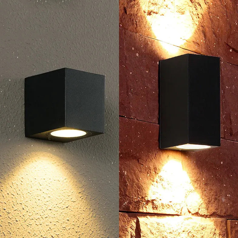 Black Up & Down Light Square Orr Metal & Glass Led