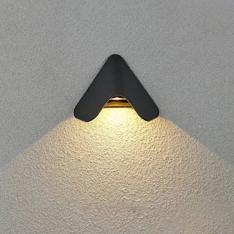 White Outdoor Wall Light Triangle Orr Aluminium Warm White